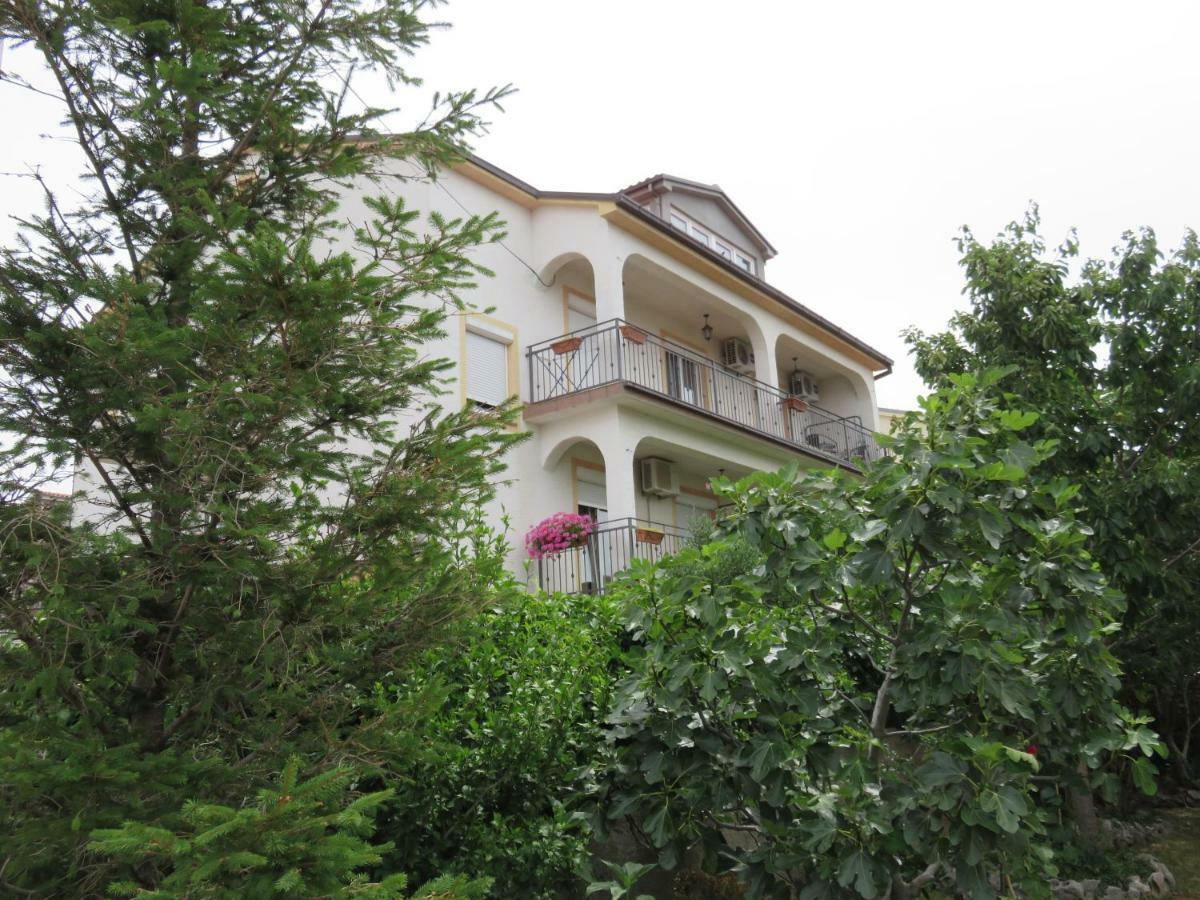 Apartments Casper Novi Vinodolski Exterior photo