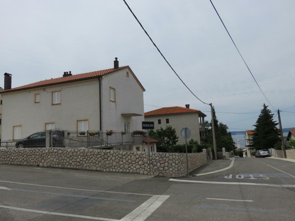 Apartments Casper Novi Vinodolski Exterior photo