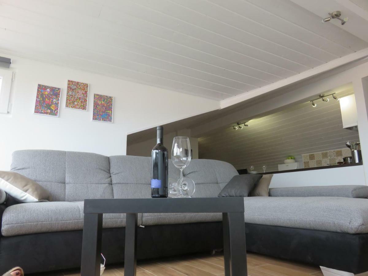 Apartments Casper Novi Vinodolski Exterior photo