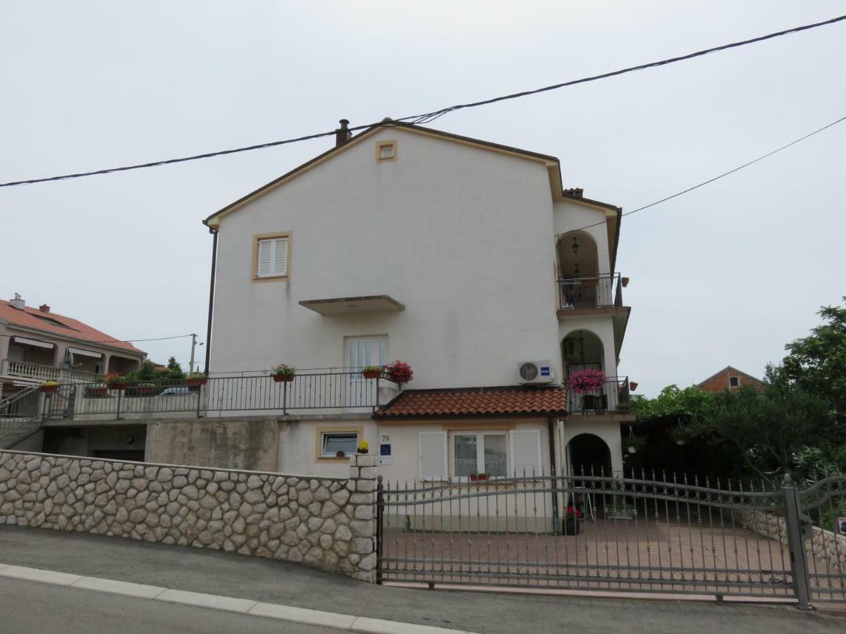 Apartments Casper Novi Vinodolski Exterior photo